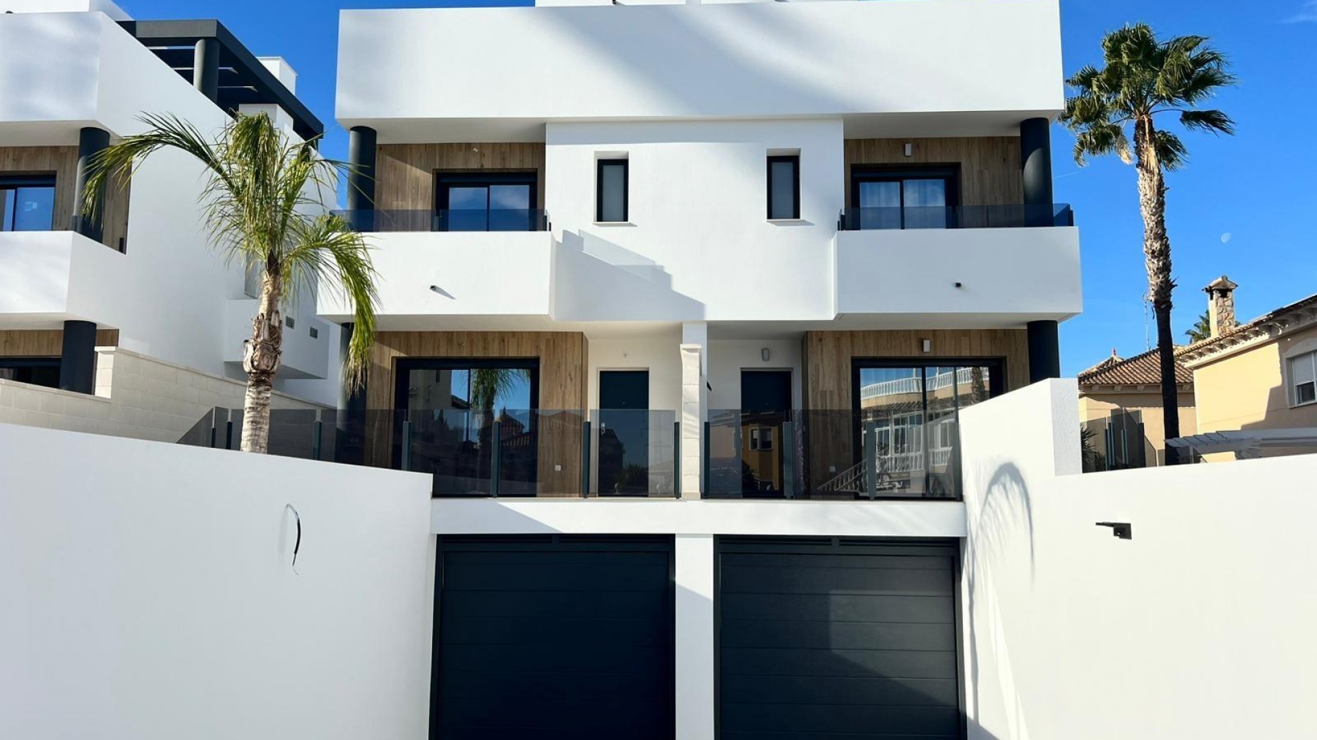 Nybyggeri - Fritliggende villa -
Benferri - BENFIS PARK