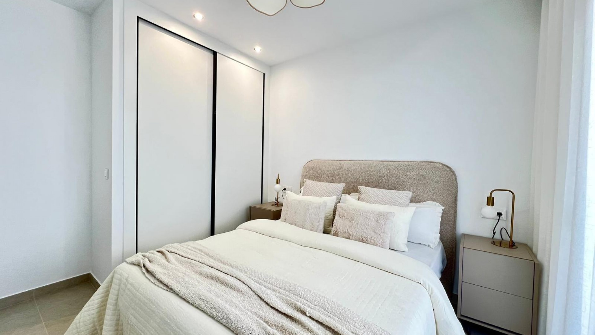 Nybyggeri - Fritliggende villa -
Benferri - BENFIS PARK