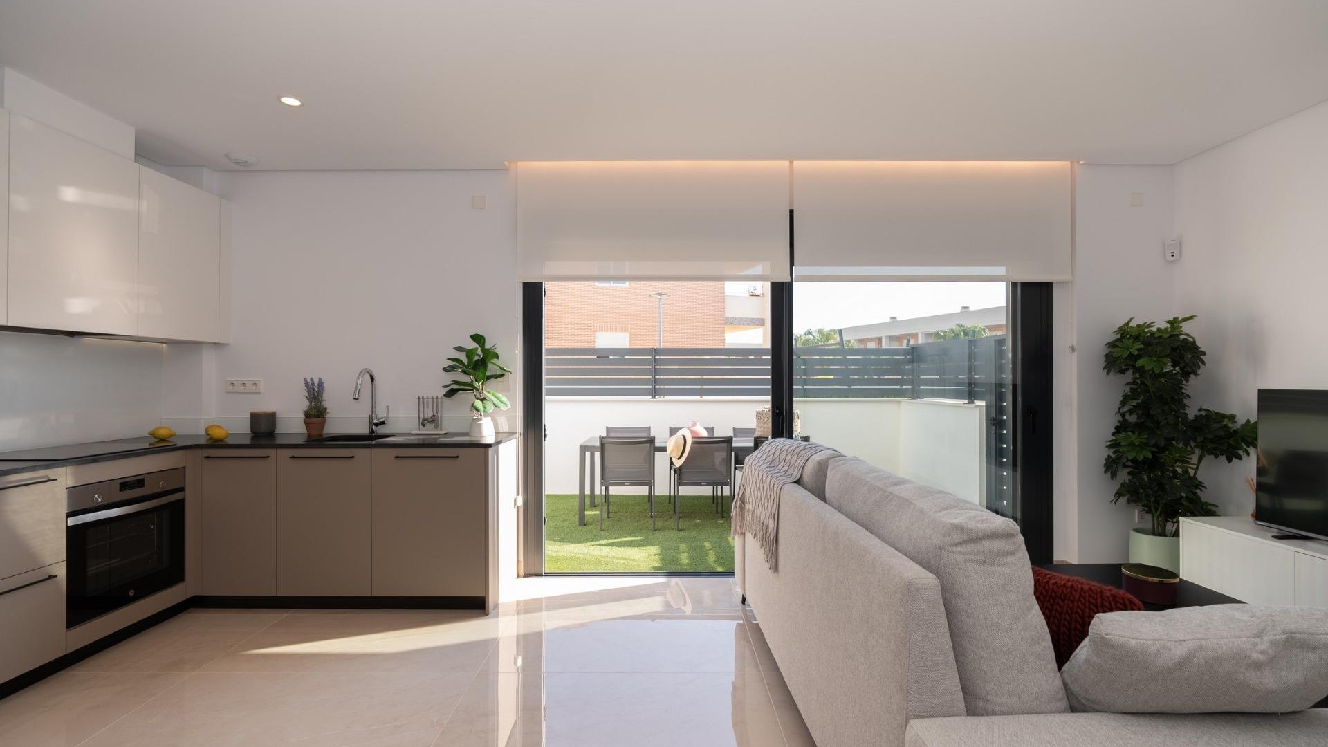 Nybyggeri - Fritliggende villa -
La Marina - El pinet