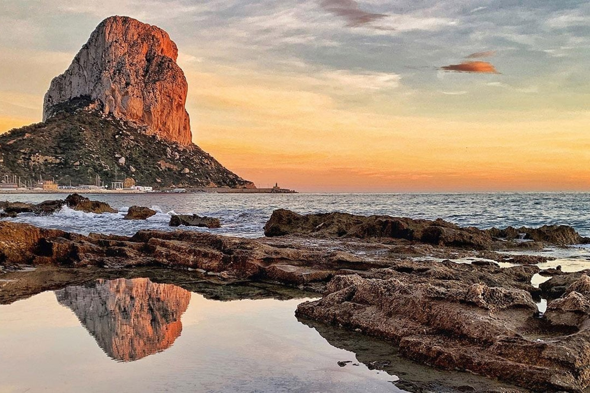 Obra Nueva - Apartamento / Piso -
Calpe