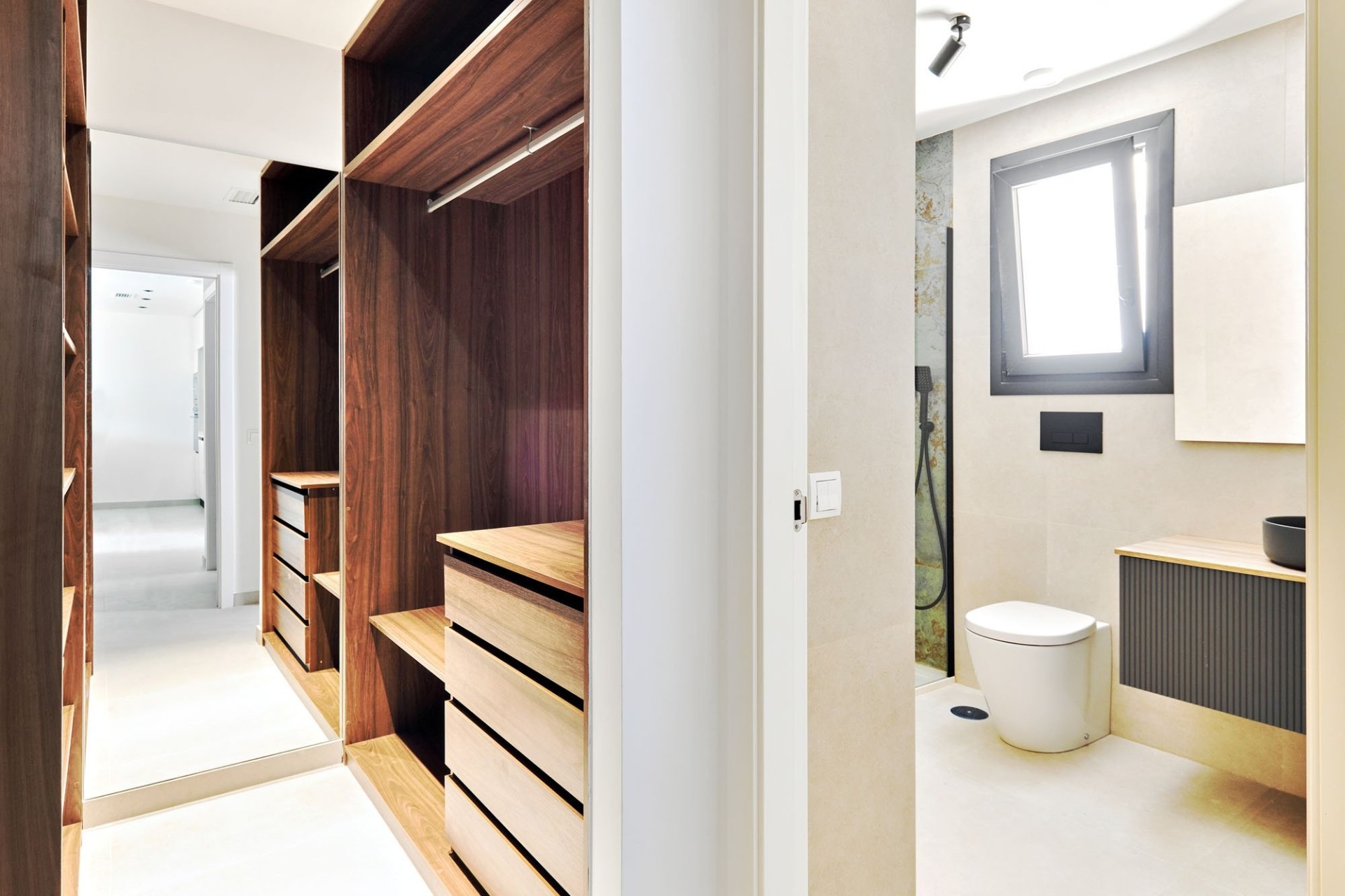 Obra Nueva - Apartamento / Piso -
Torrevieja