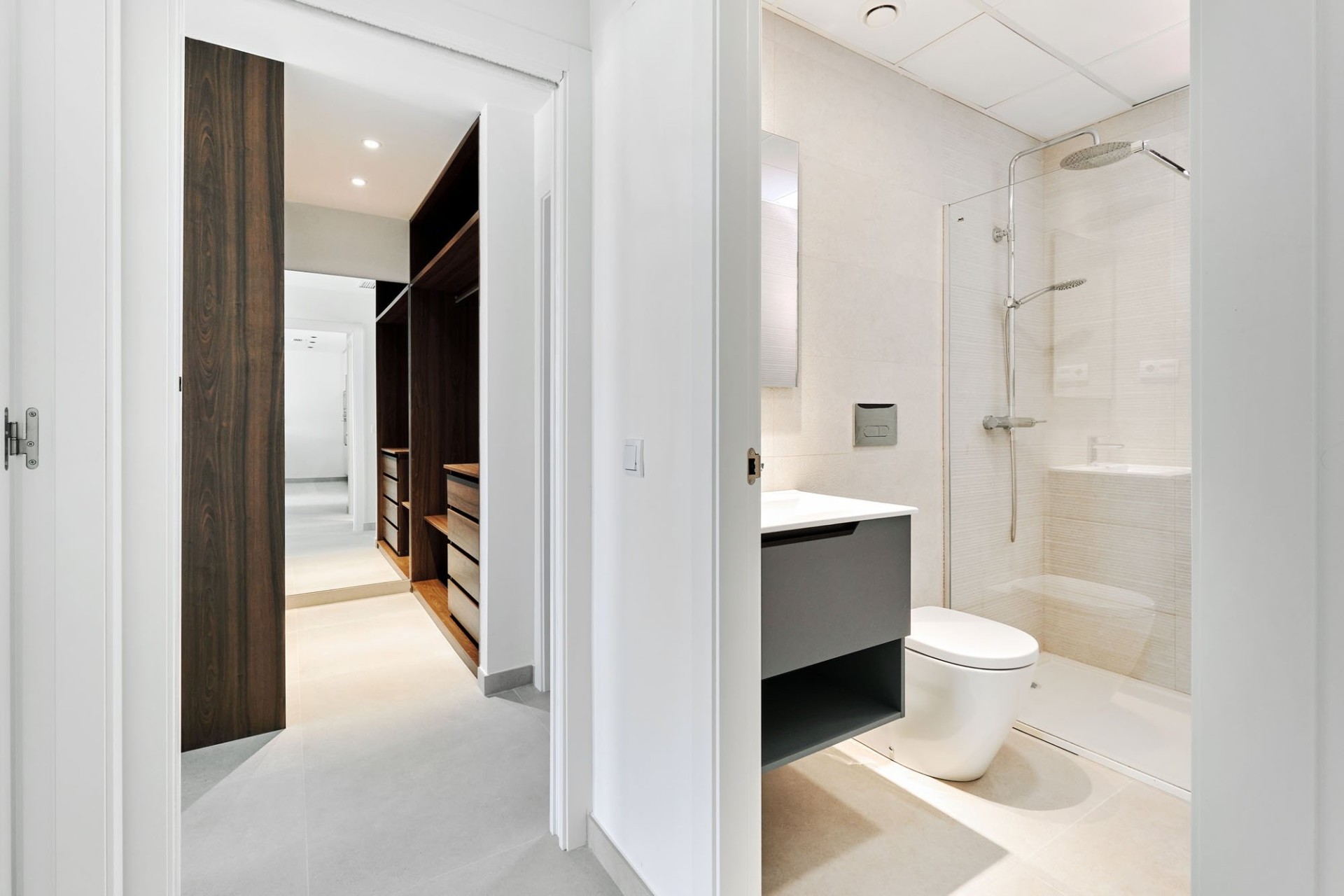 Obra Nueva - Bungalow alto -
Torrevieja