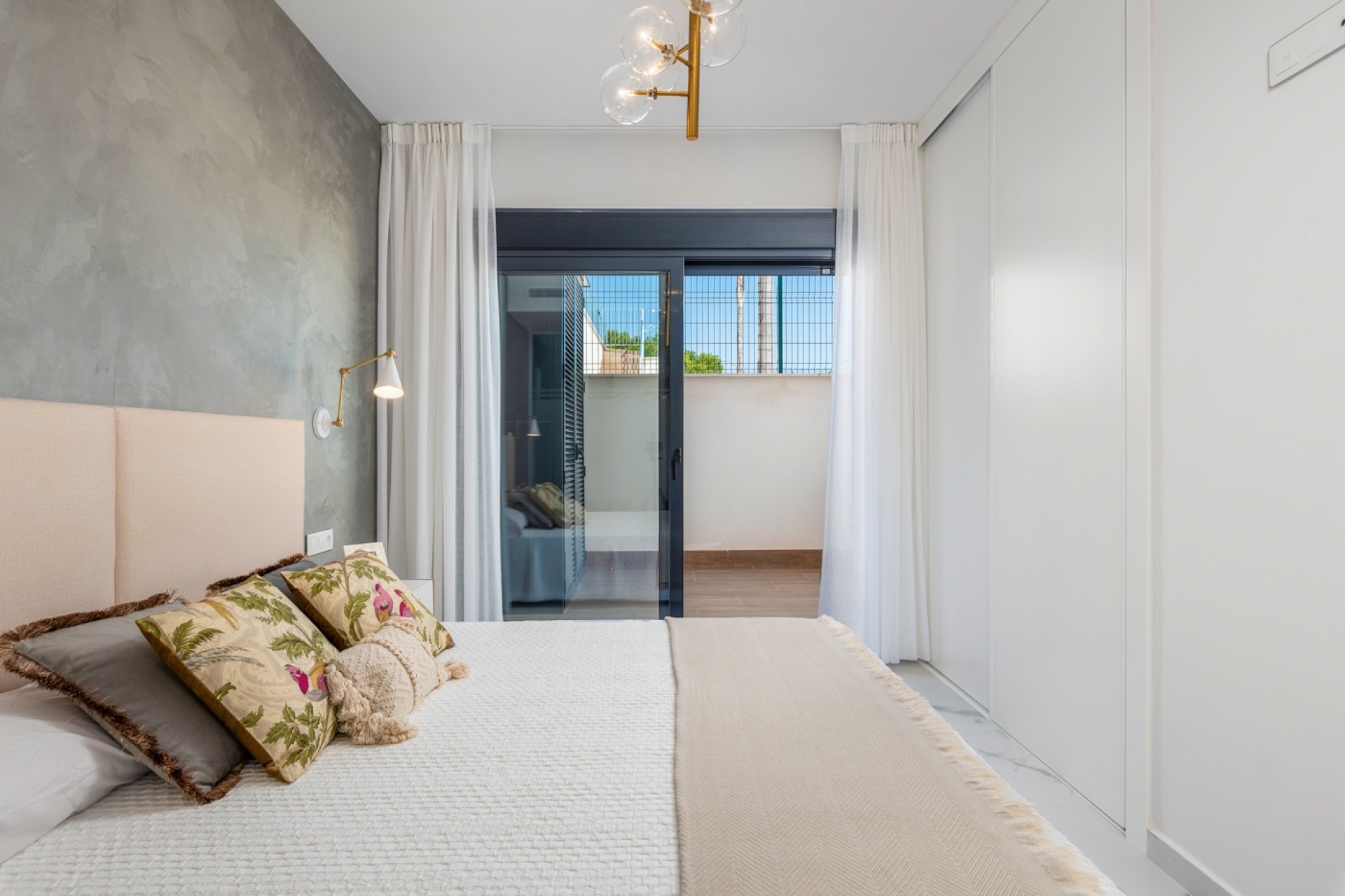 Obra Nueva - Bungalow bajo -
San Miguel de Salinas