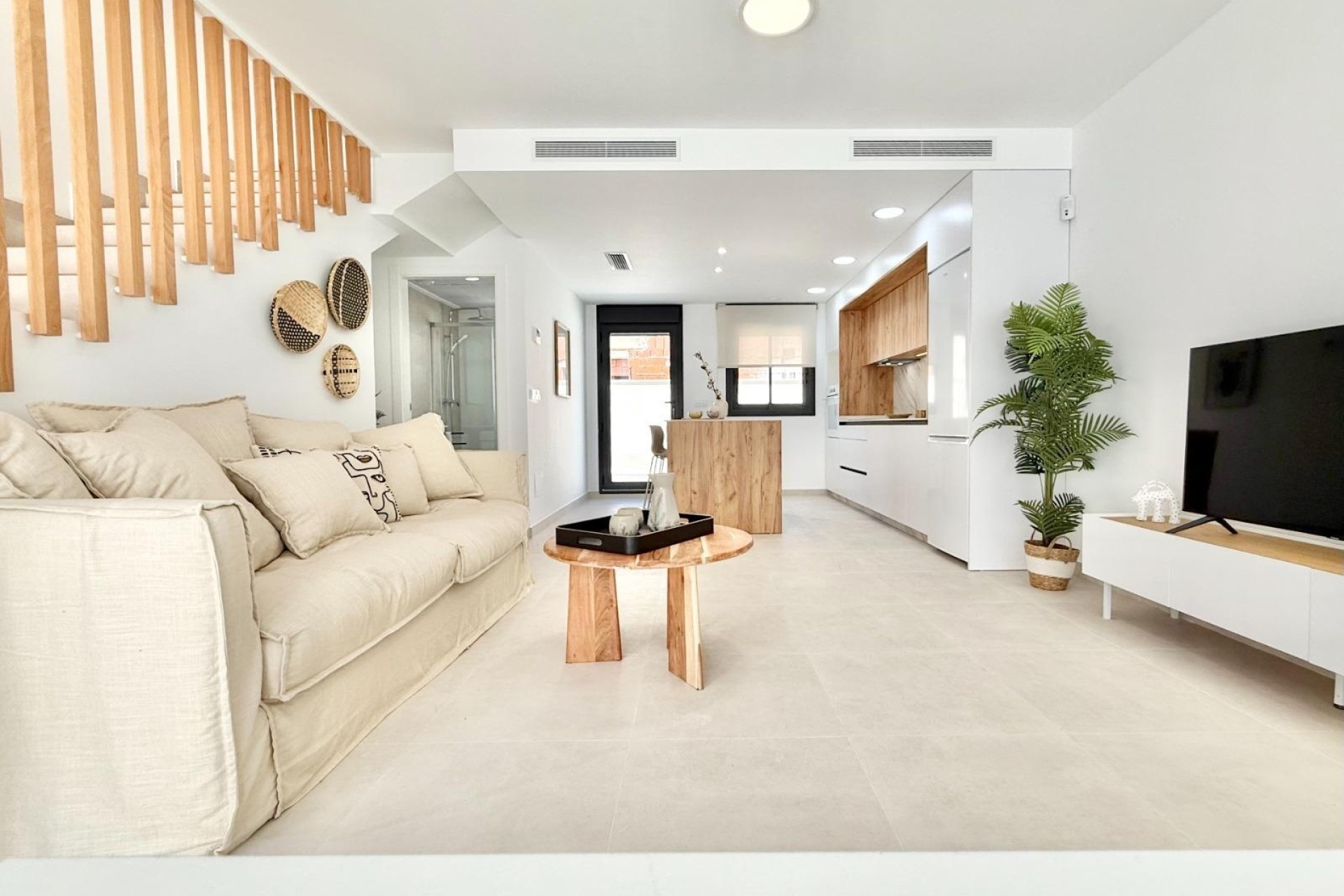 Obra Nueva - Casa de pueblo -
Cox - San Fernando