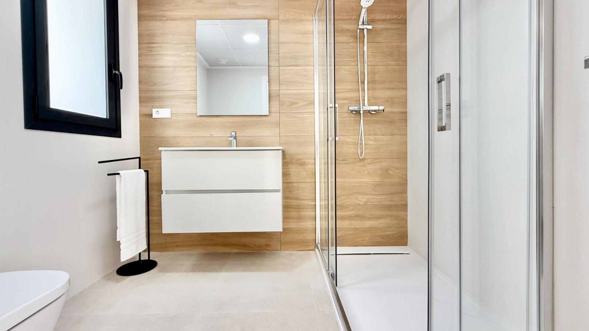 Obra Nueva - Casa de pueblo -
Cox - Sin Zona