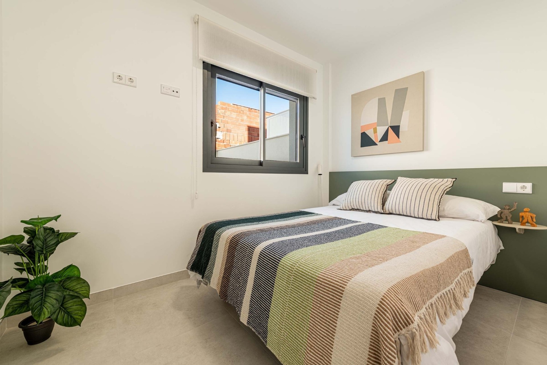 Obra Nueva - Casa de pueblo -
Cox