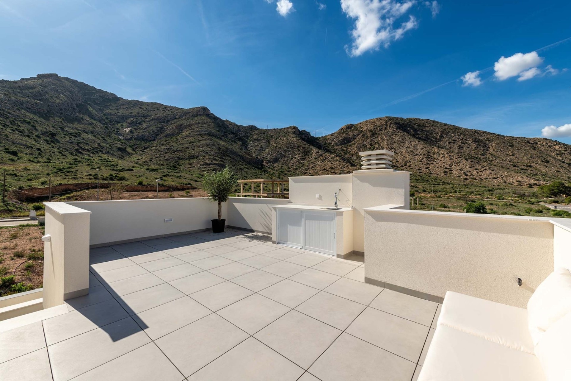 Obra Nueva - Casa de pueblo -
Cox