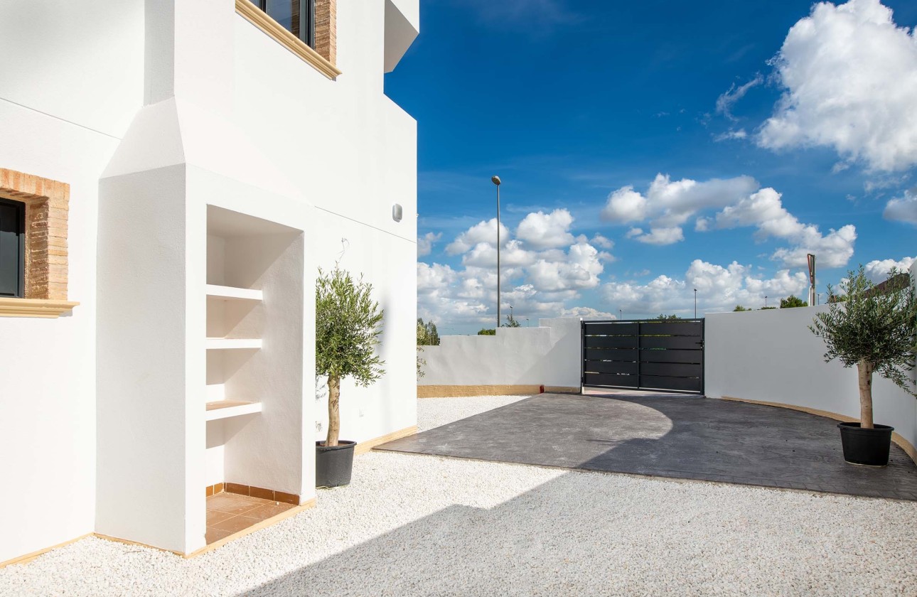 Obra Nueva - Casa de pueblo -
Cox