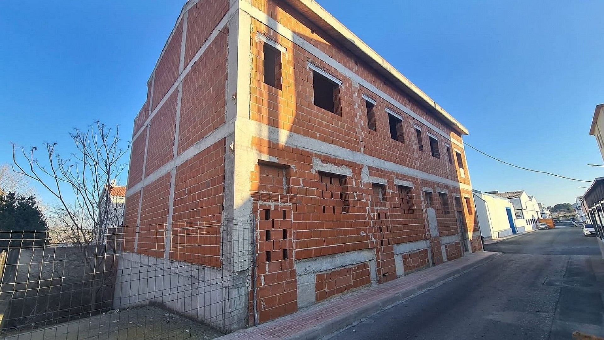 Obra Nueva - Casa de pueblo -
Salinas