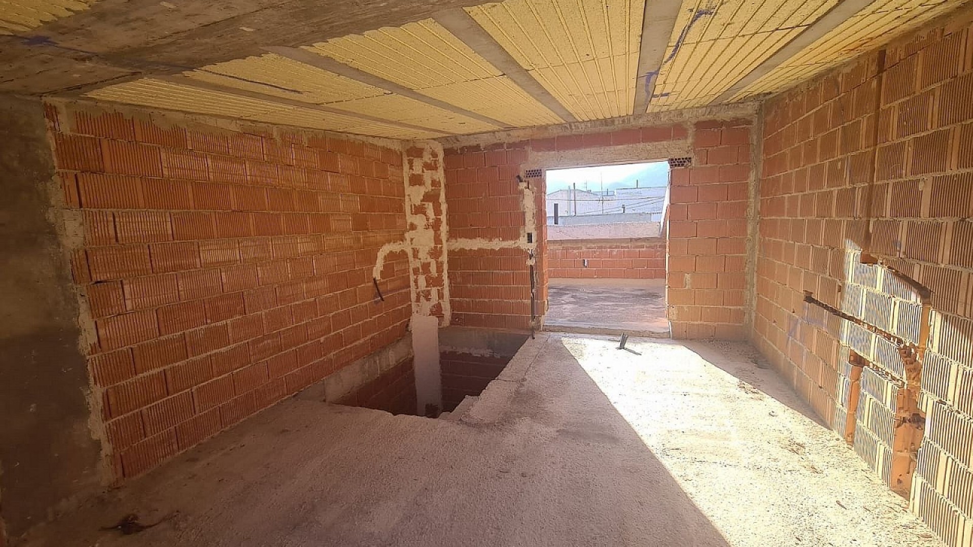 Obra Nueva - Casa de pueblo -
Salinas