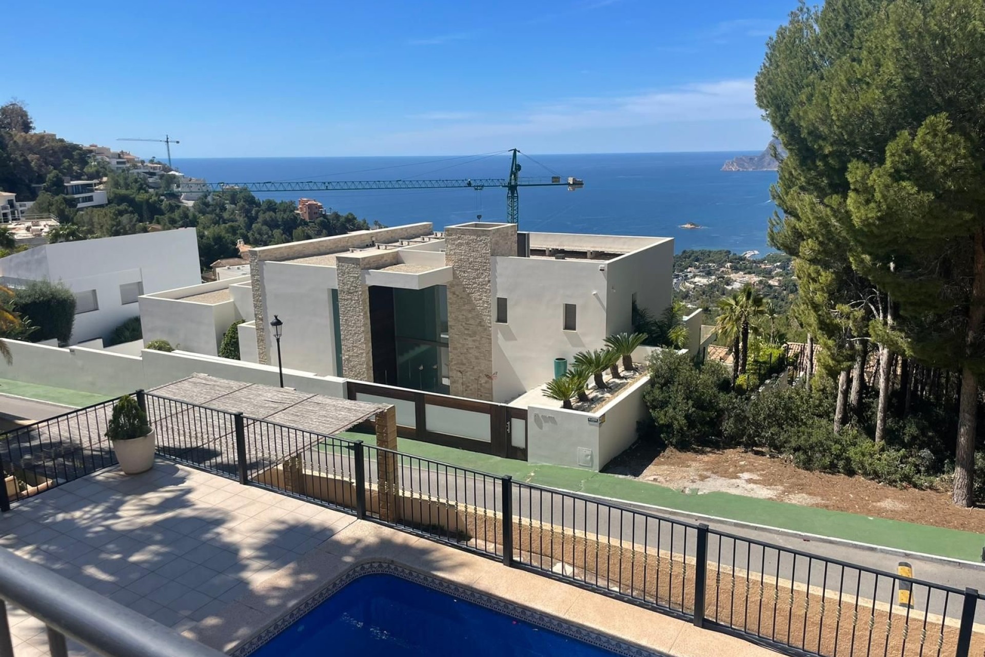 Obra Nueva - Chalet Independiente -
Altea