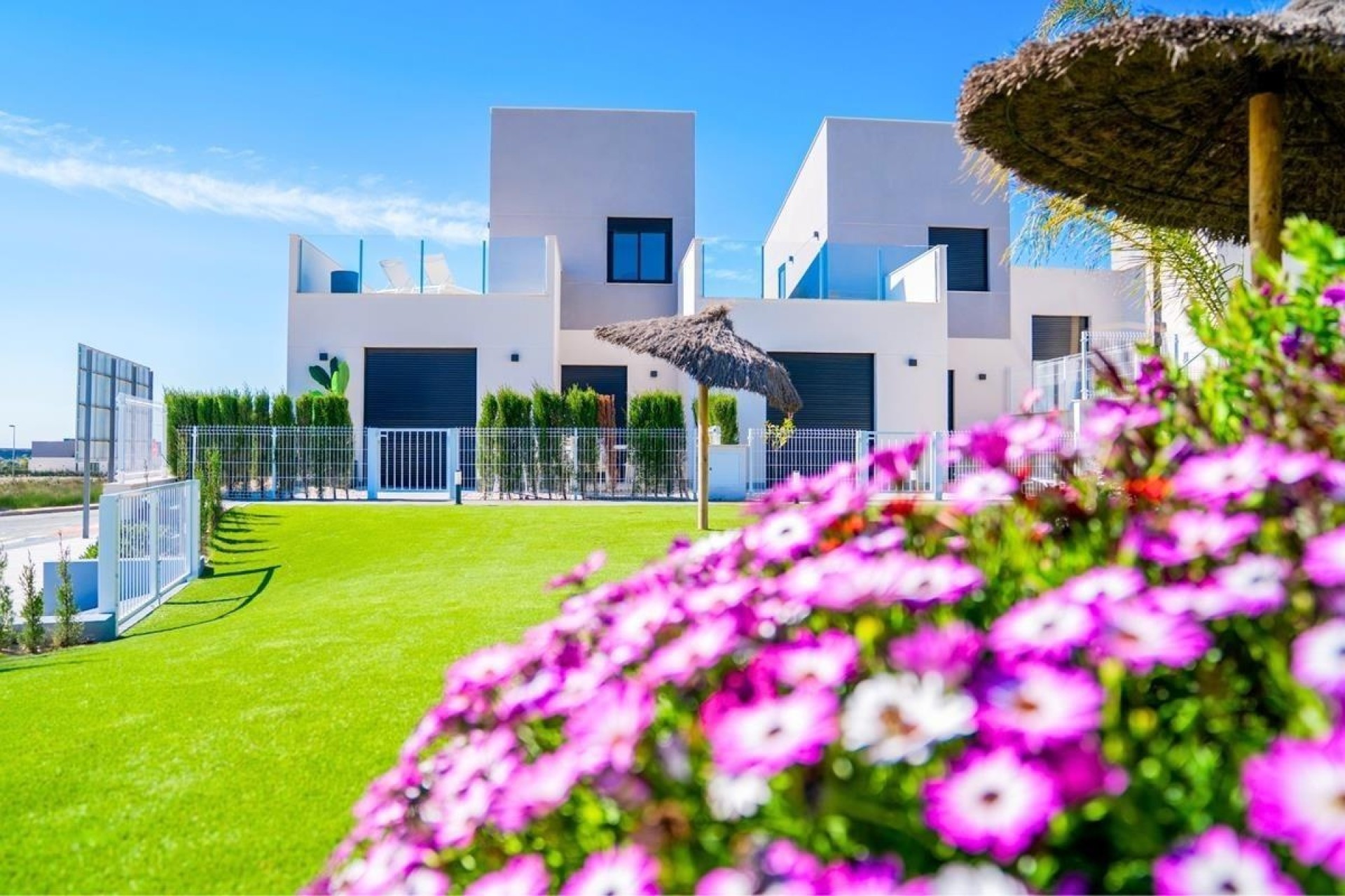Obra Nueva - Chalet Independiente -
BAÑOS Y MENDIGO - Altaona Golf & Country Village