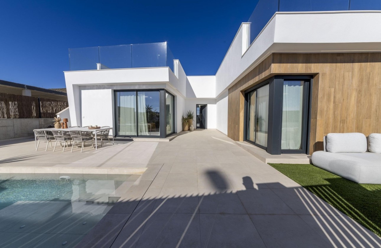 Obra Nueva - Chalet Independiente -
BAÑOS Y MENDIGO - Altaona Golf