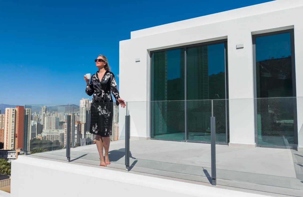 Obra Nueva - Chalet Independiente -
Benidorm