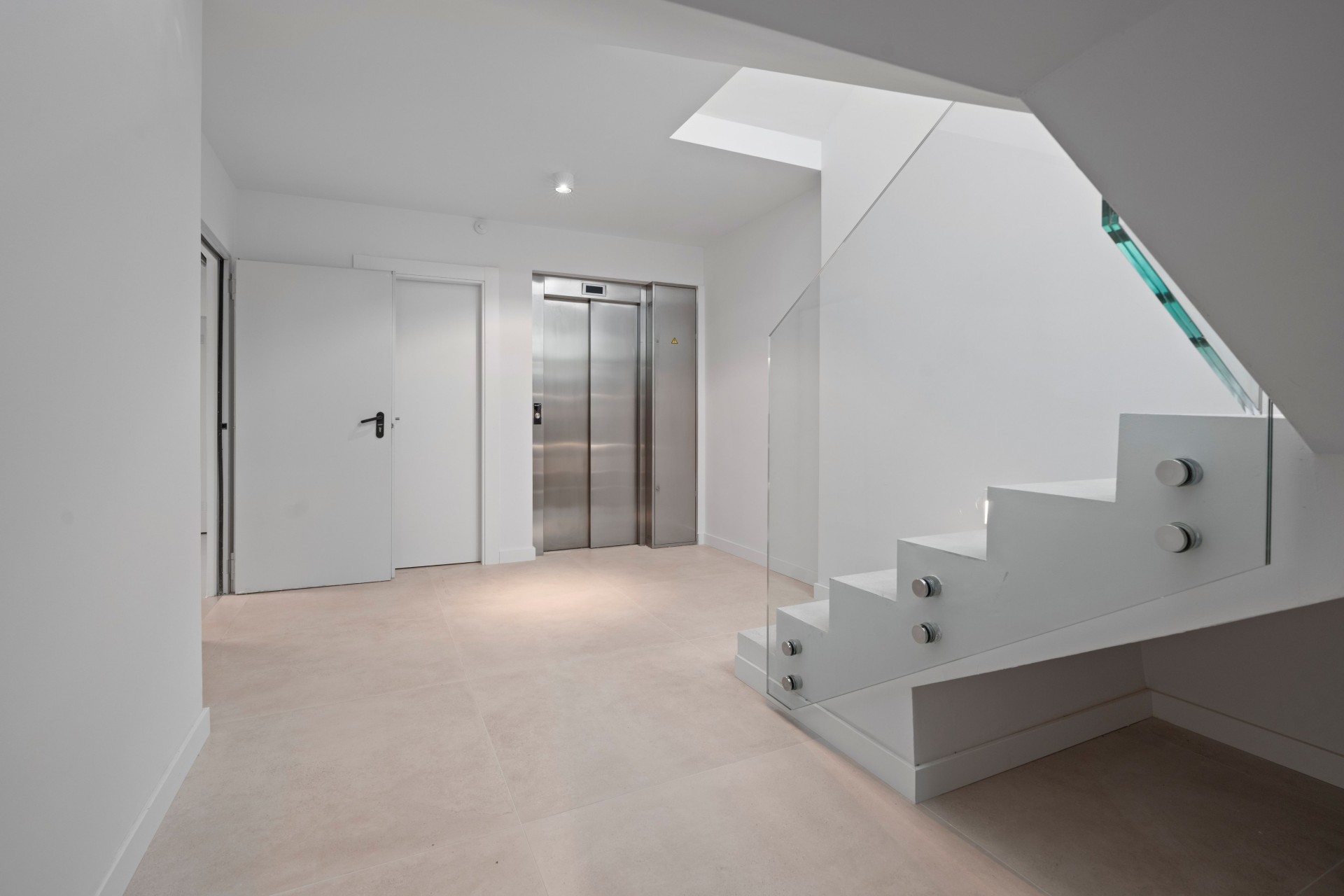 Obra Nueva - Chalet Independiente -
Benidorm