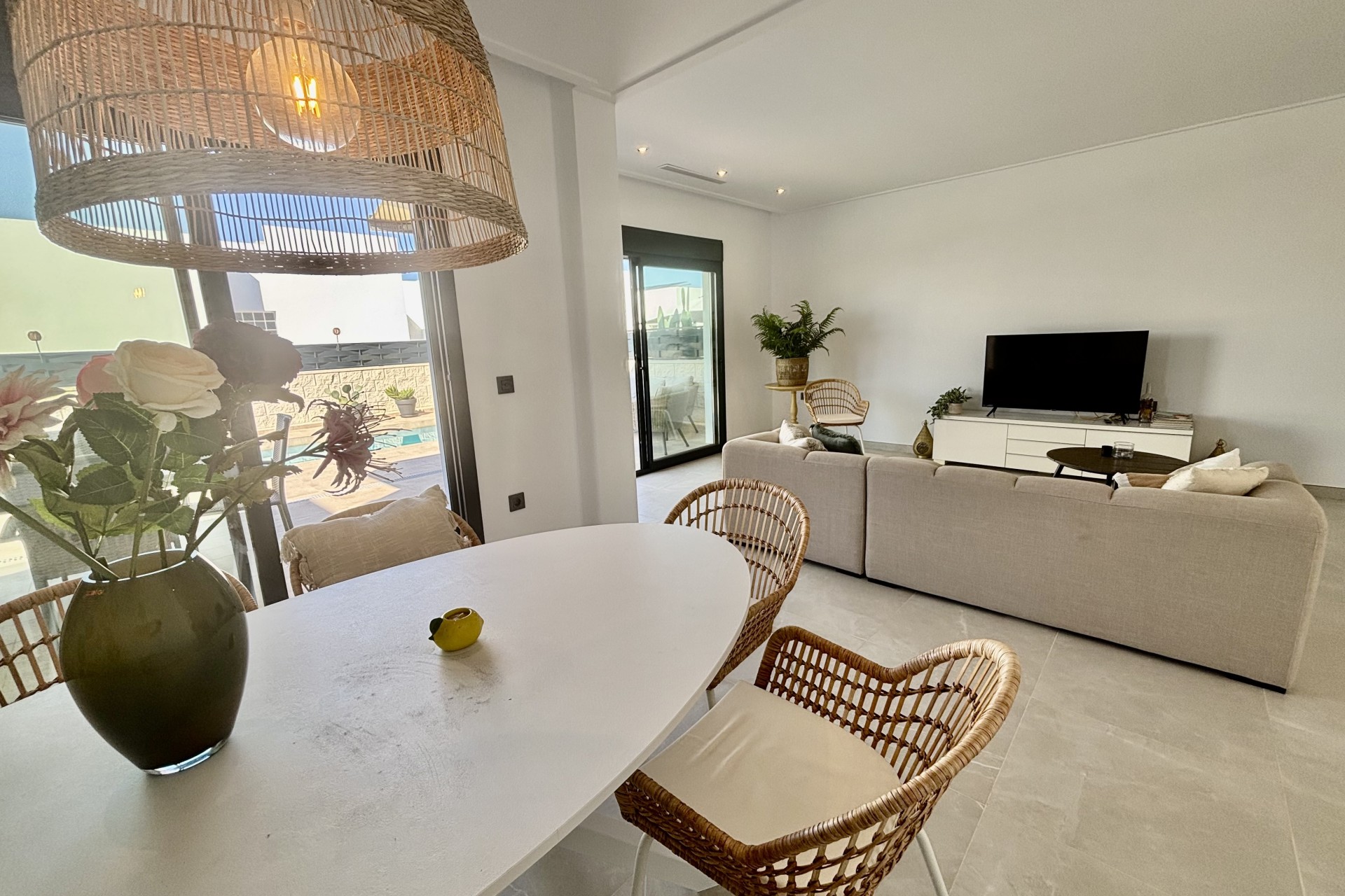 Obra Nueva - Chalet Independiente -
Benijofar