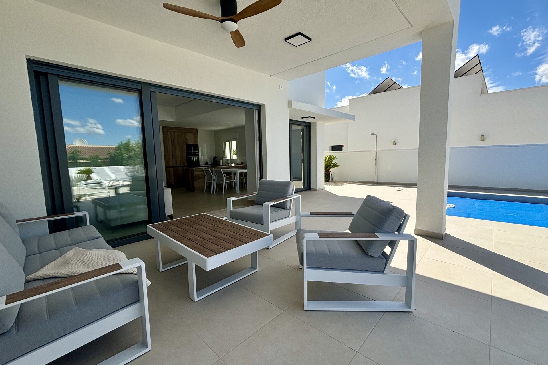 Obra Nueva - Chalet Independiente -
Benijofar
