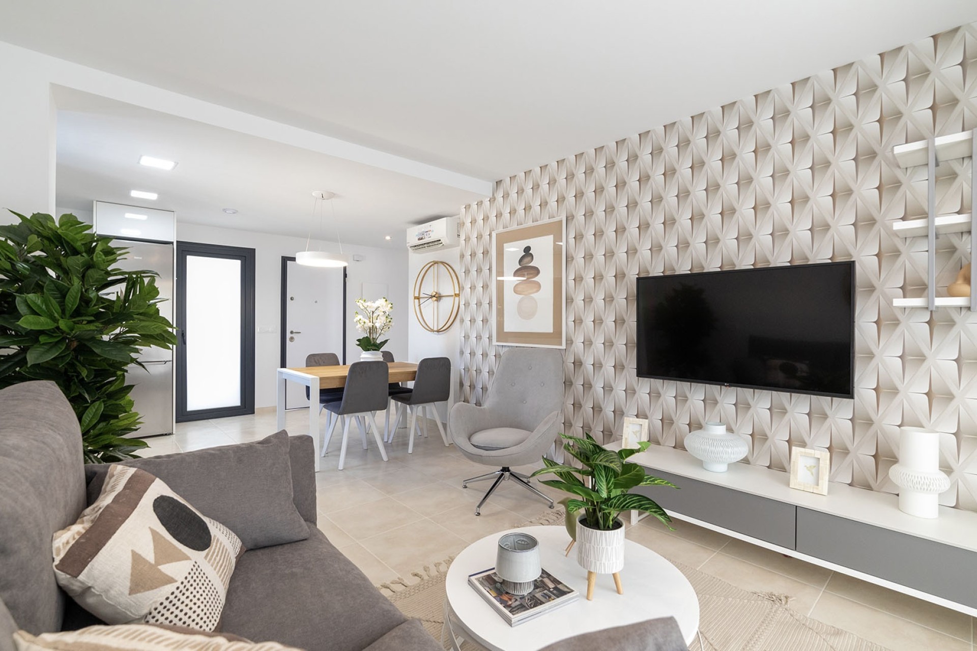 Obra Nueva - Chalet Independiente -
Busot, zona Bonalba Golf (Alicante) - Spain