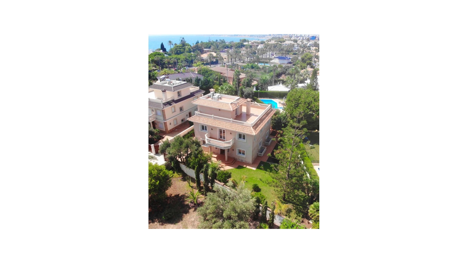 Obra Nueva - Chalet Independiente -
Cabo Roig