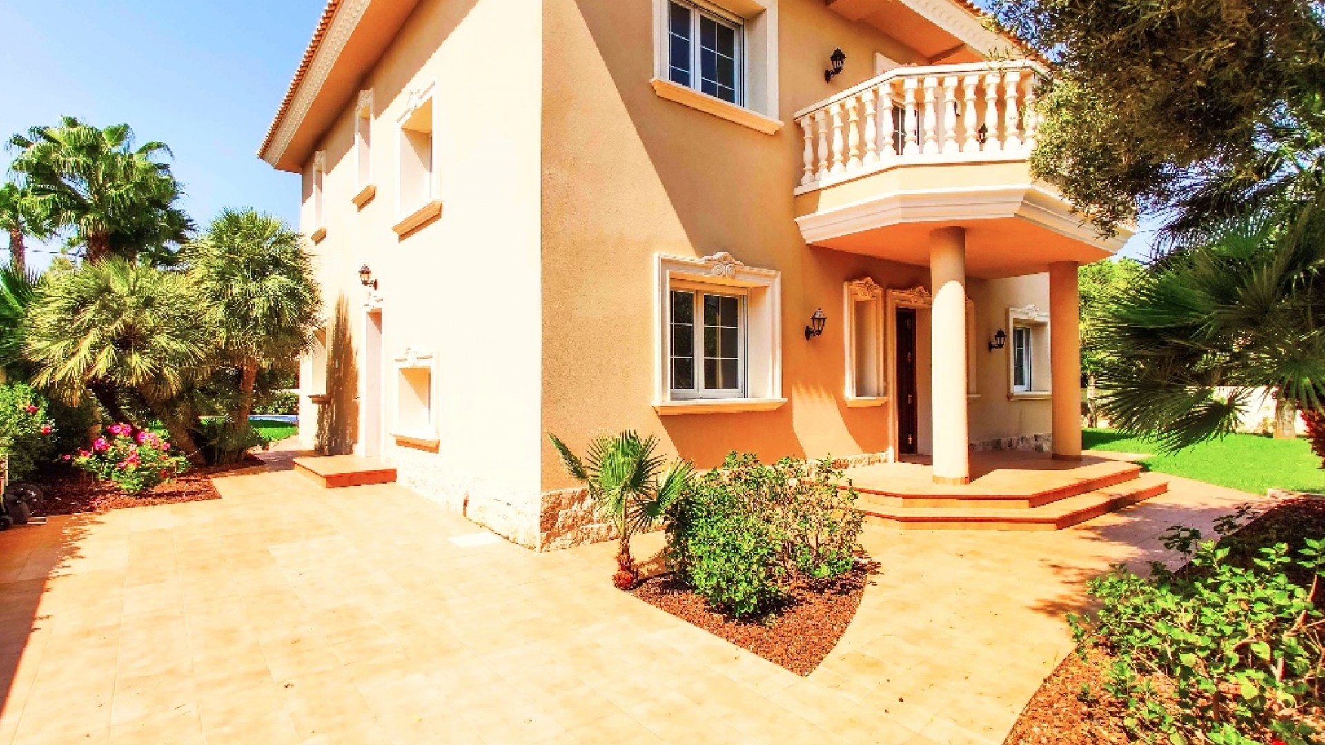 Obra Nueva - Chalet Independiente -
Cabo Roig