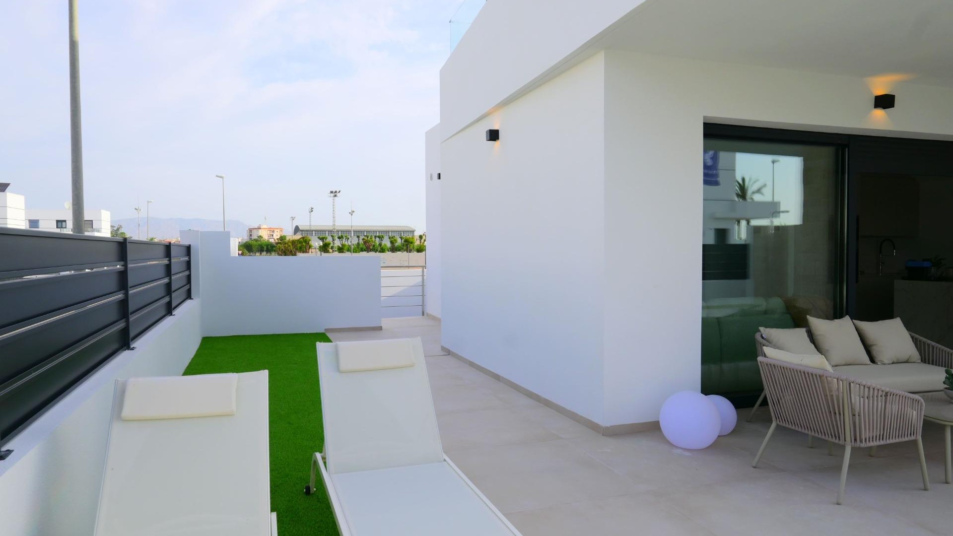 Obra Nueva - Chalet Independiente -
Dolores - polideportivo