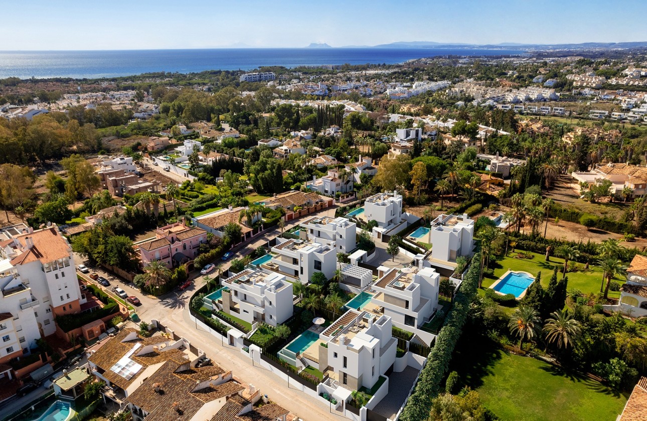 Obra Nueva - Chalet Independiente -
Estepona (Málaga) - Spain
