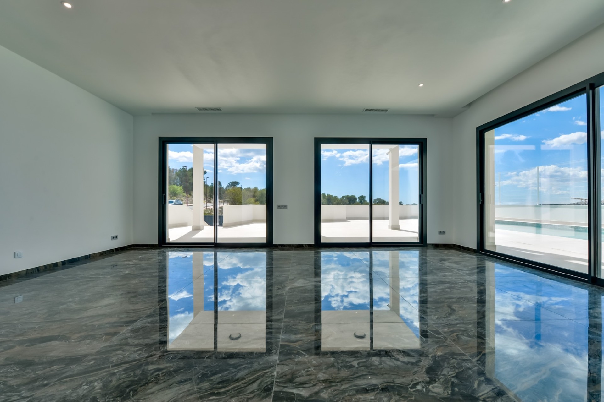 Obra Nueva - Chalet Independiente -
Finestrat