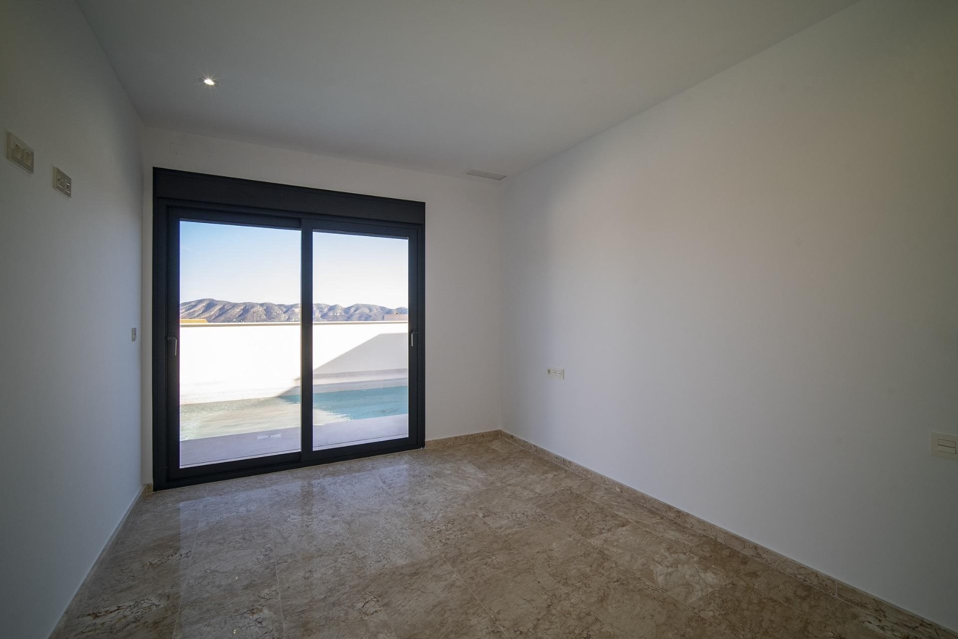 Obra Nueva - Chalet Independiente -
La Nucía - Urb. Don Mar