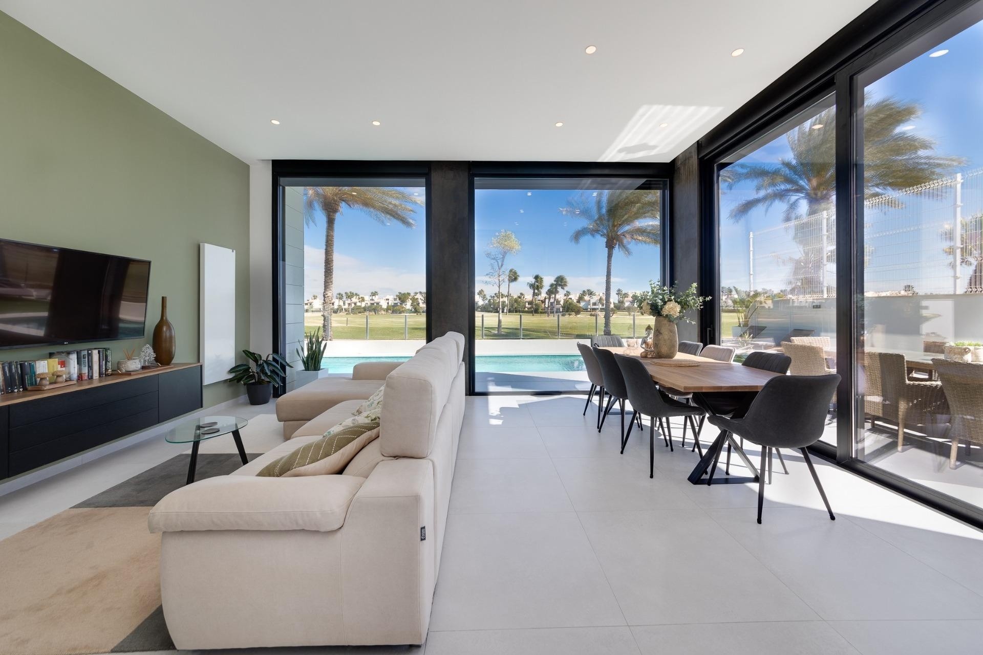 Obra Nueva - Chalet Independiente -
Pilar de la Horadada - Roda Golf