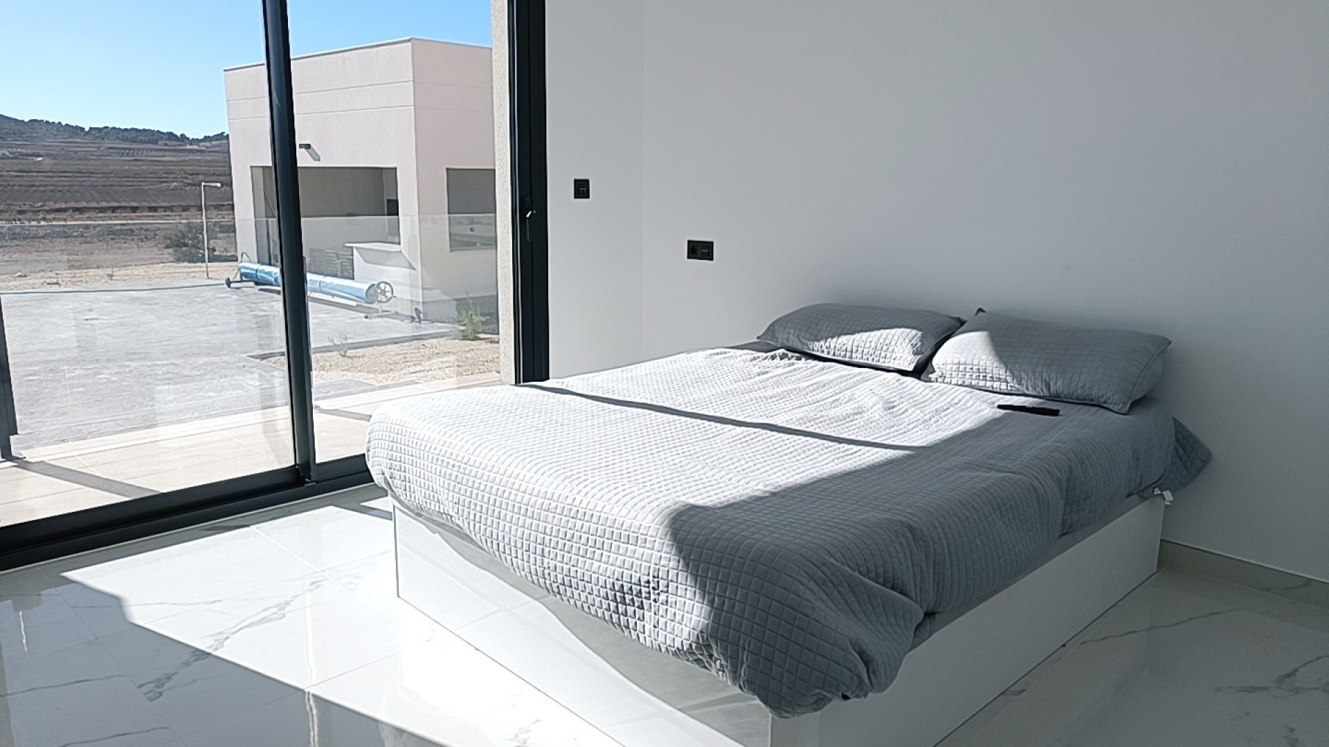 Obra Nueva - Chalet Independiente -
Pinoso