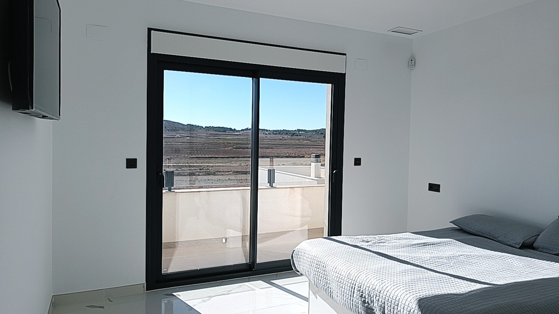 Obra Nueva - Chalet Independiente -
Pinoso