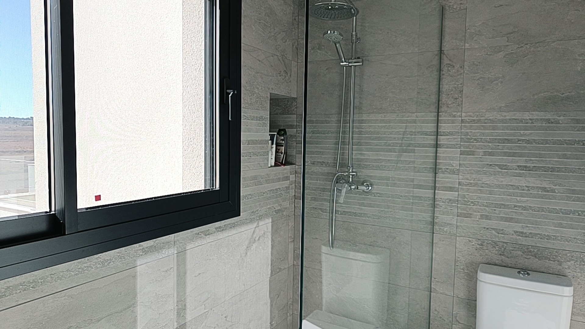 Obra Nueva - Chalet Independiente -
Pinoso