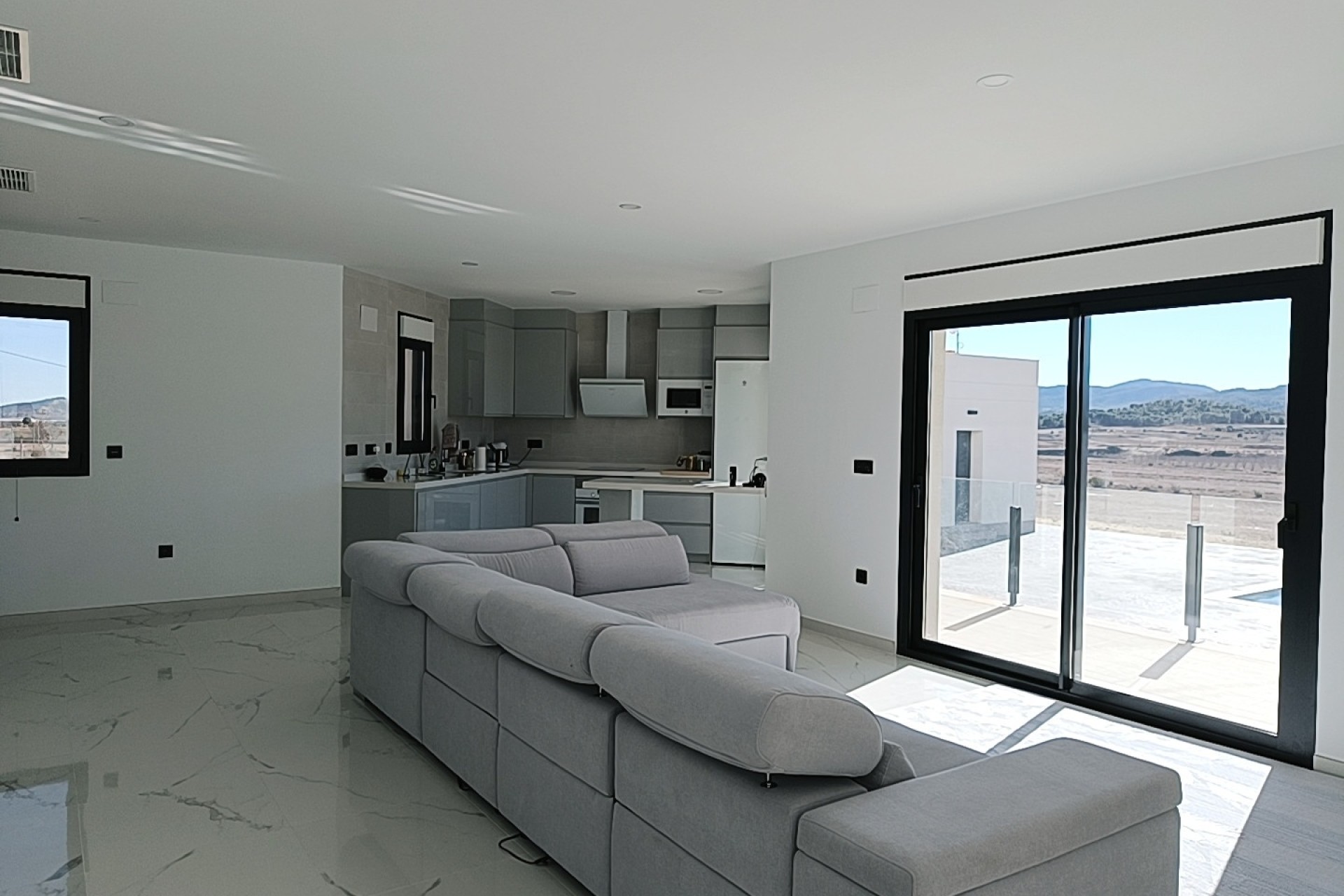 Obra Nueva - Chalet Independiente -
Pinoso