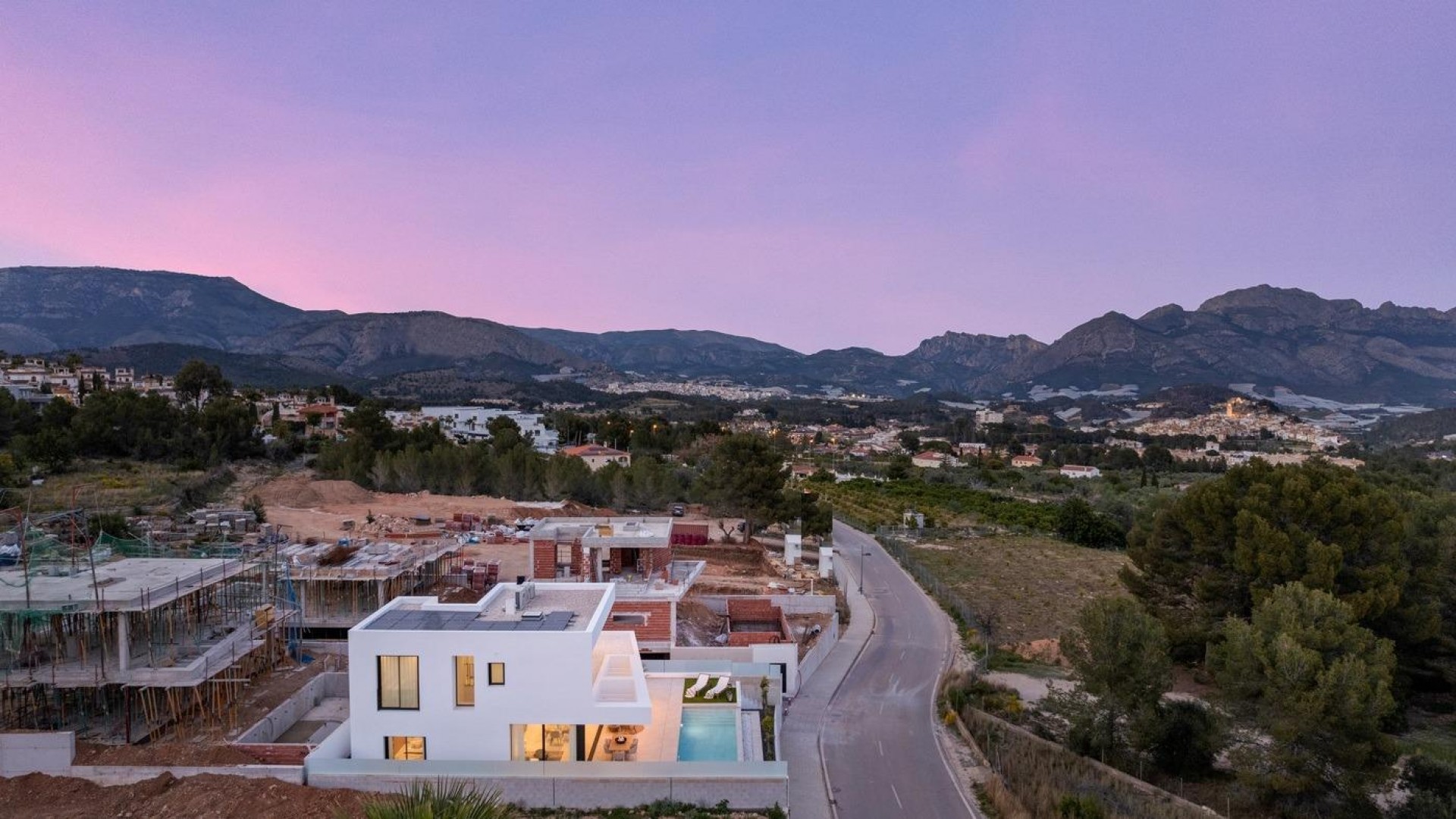 Obra Nueva - Chalet Independiente -
Polop - Urbanizaciones