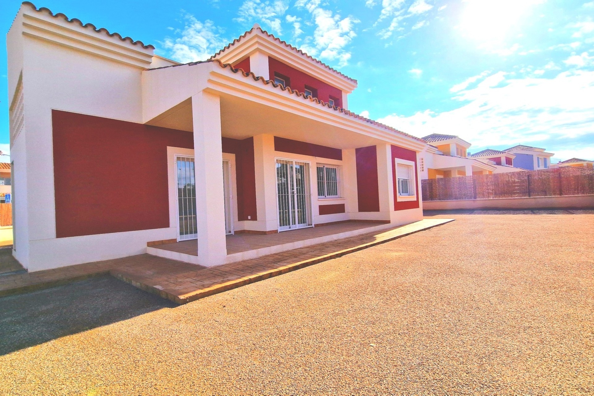 Obra Nueva - Chalet Independiente -
Purias