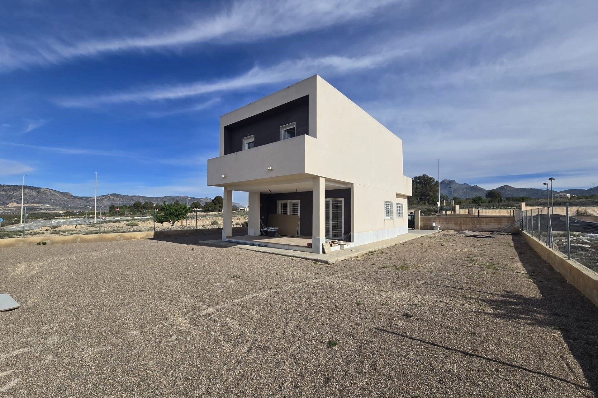 Obra Nueva - Chalet Independiente -
Salinas