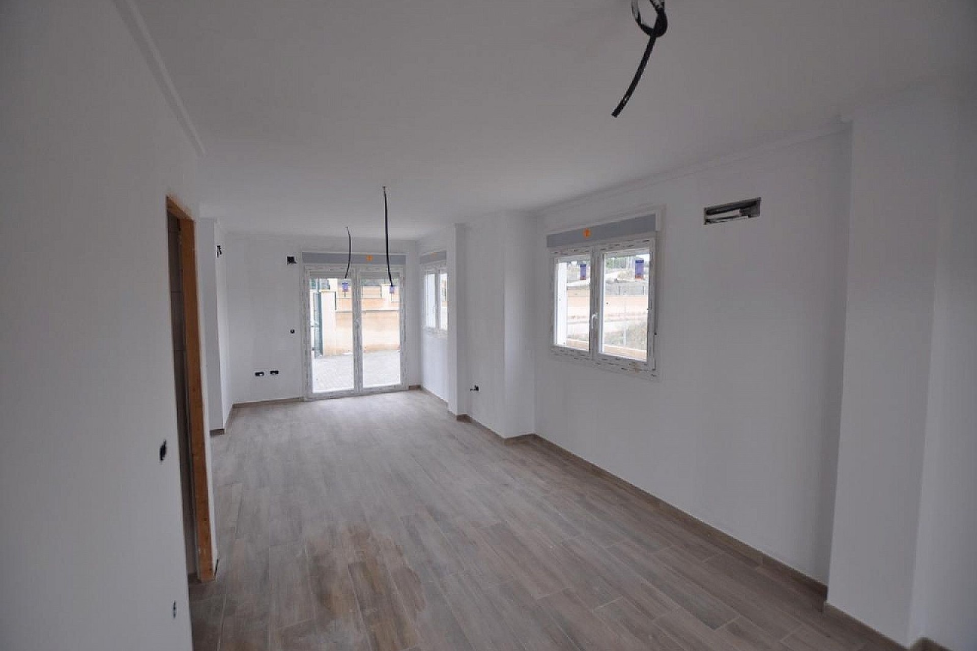 Obra Nueva - Chalet Independiente -
Salinas