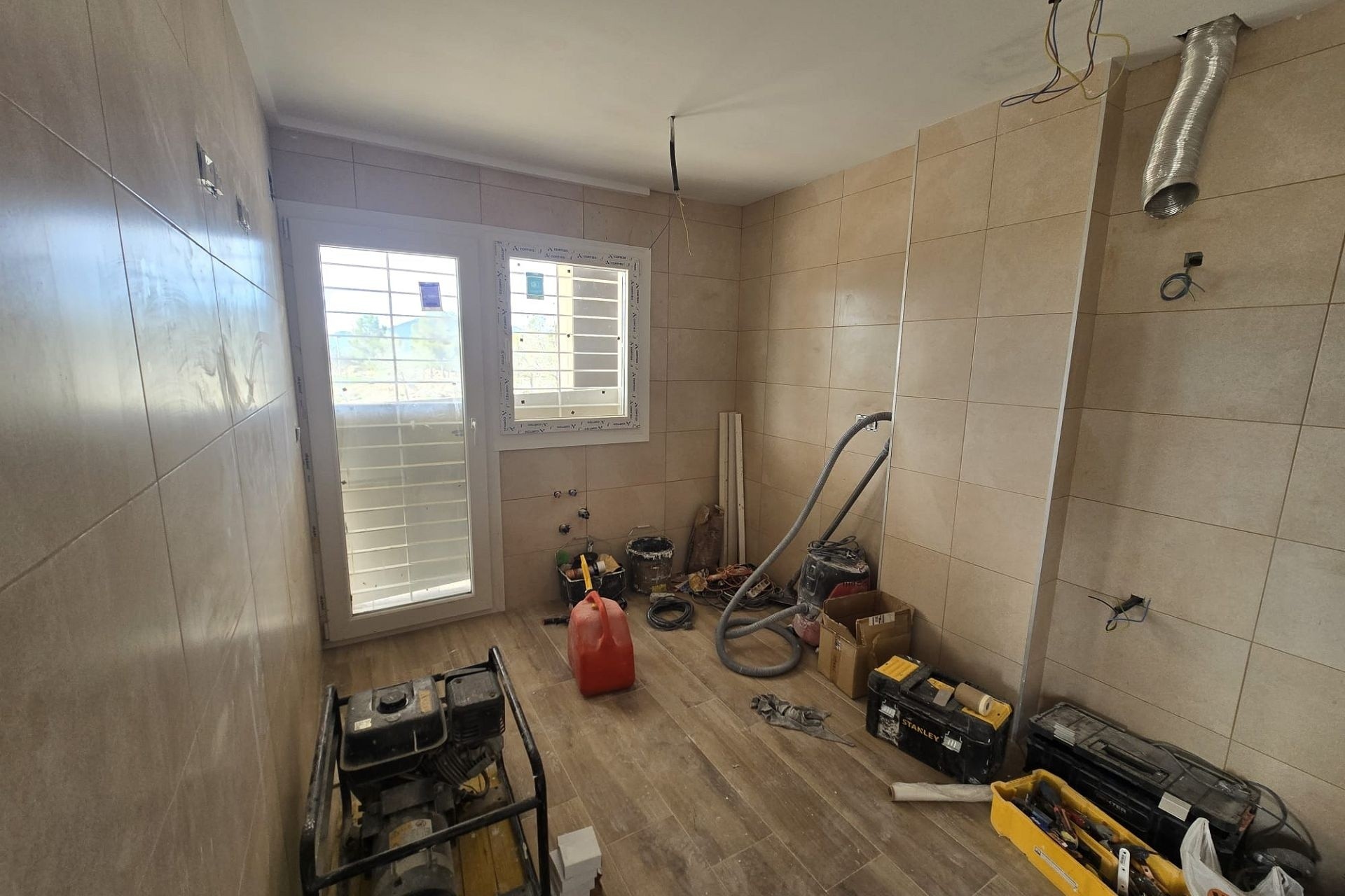 Obra Nueva - Chalet Independiente -
Salinas