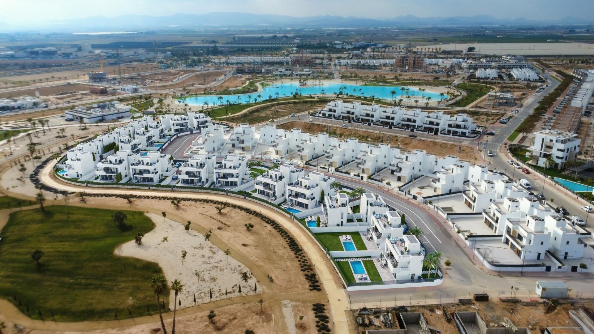 Obra Nueva - Chalet Independiente -
Torre Pacheco - Santa Rosalia Lake And Life Resort