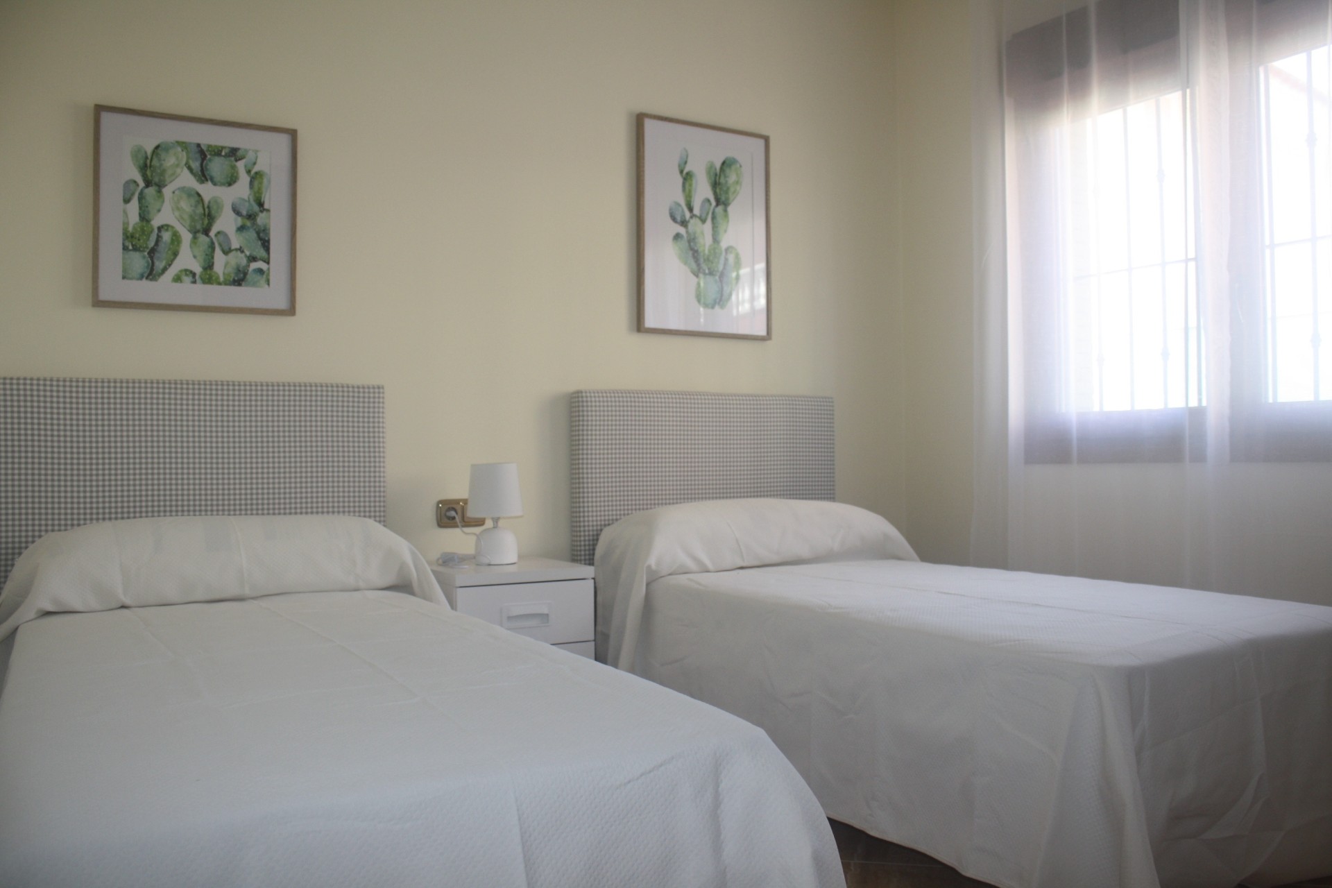Obra Nueva - Chalet Independiente -
Torrevieja