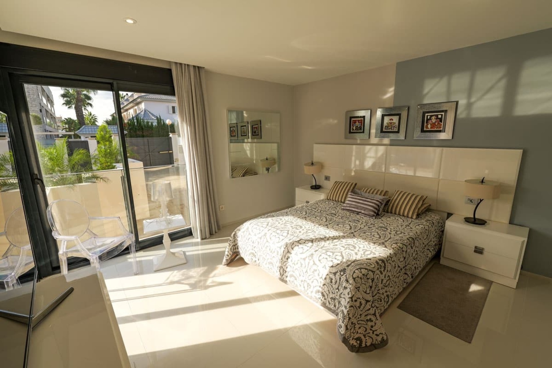 Obra Nueva - Chalet Independiente -
Torrevieja