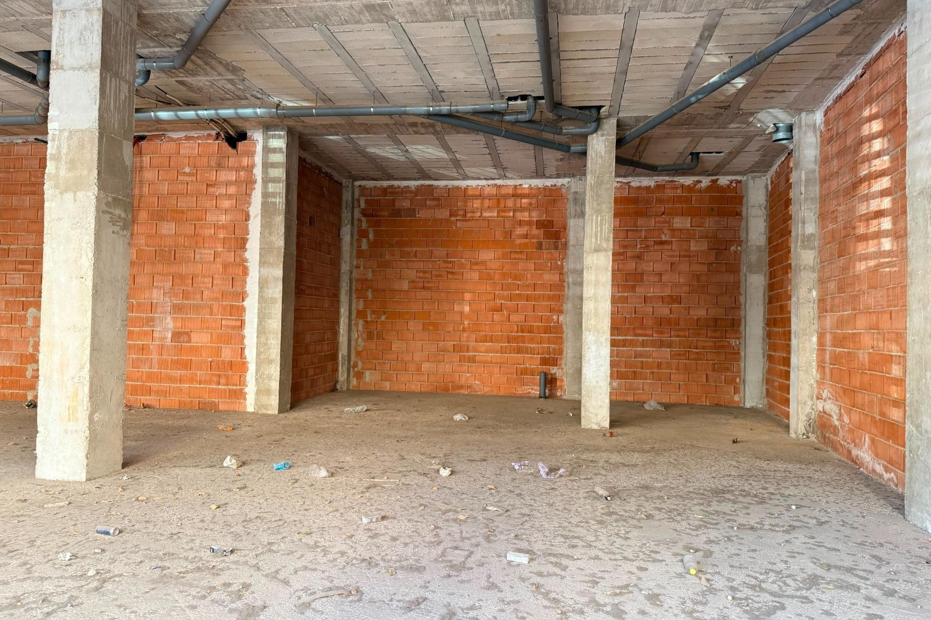 Obra Nueva - Comercial -
Almoradí