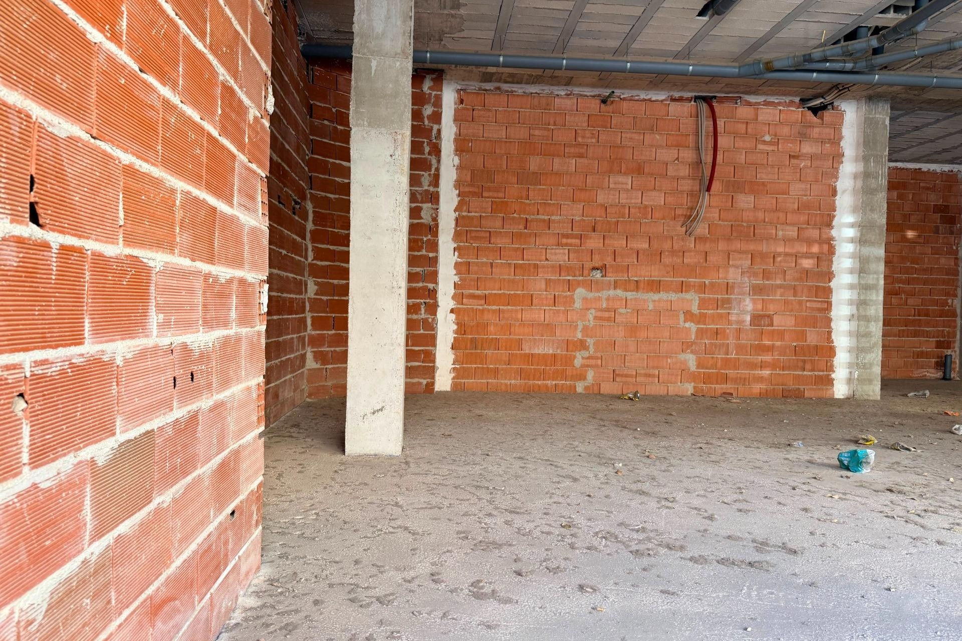 Obra Nueva - Comercial -
Almoradí