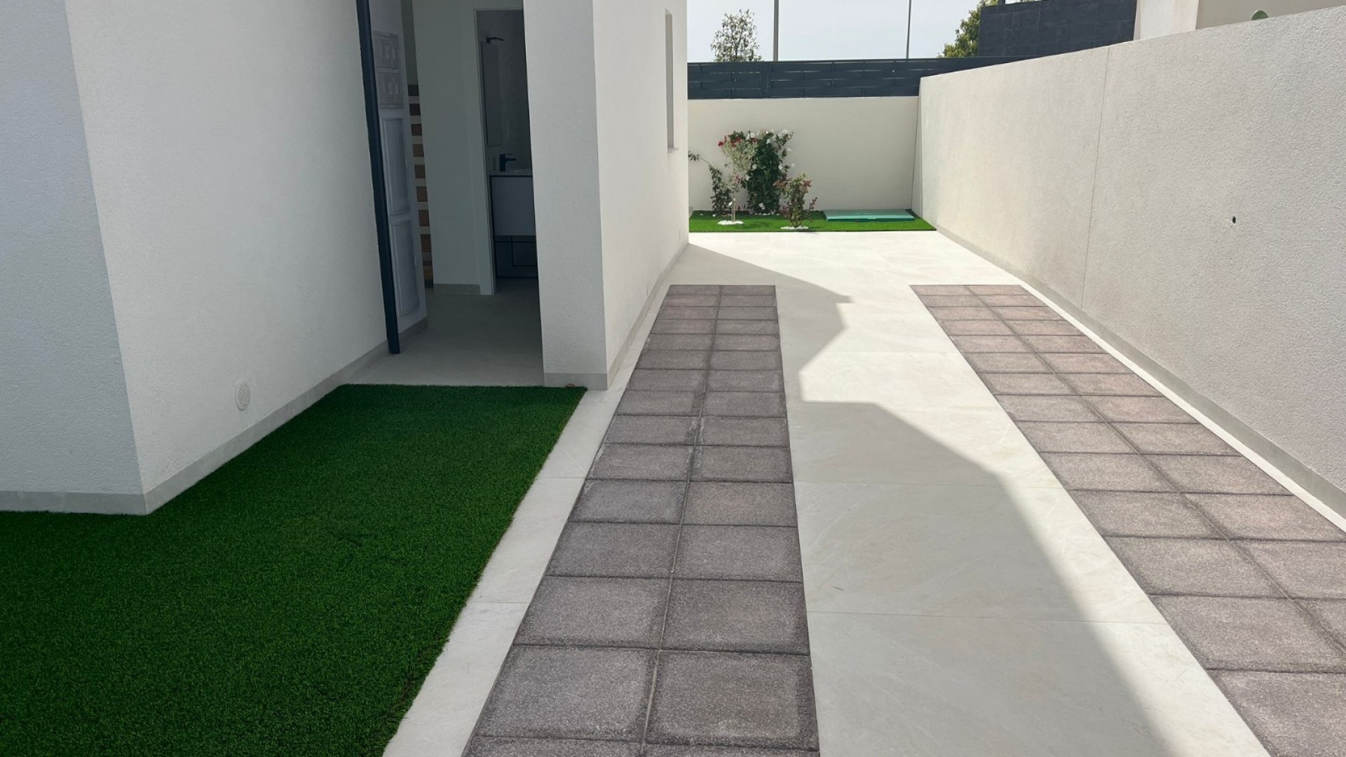 Obra Nueva - Villa adosada -
Benijofar