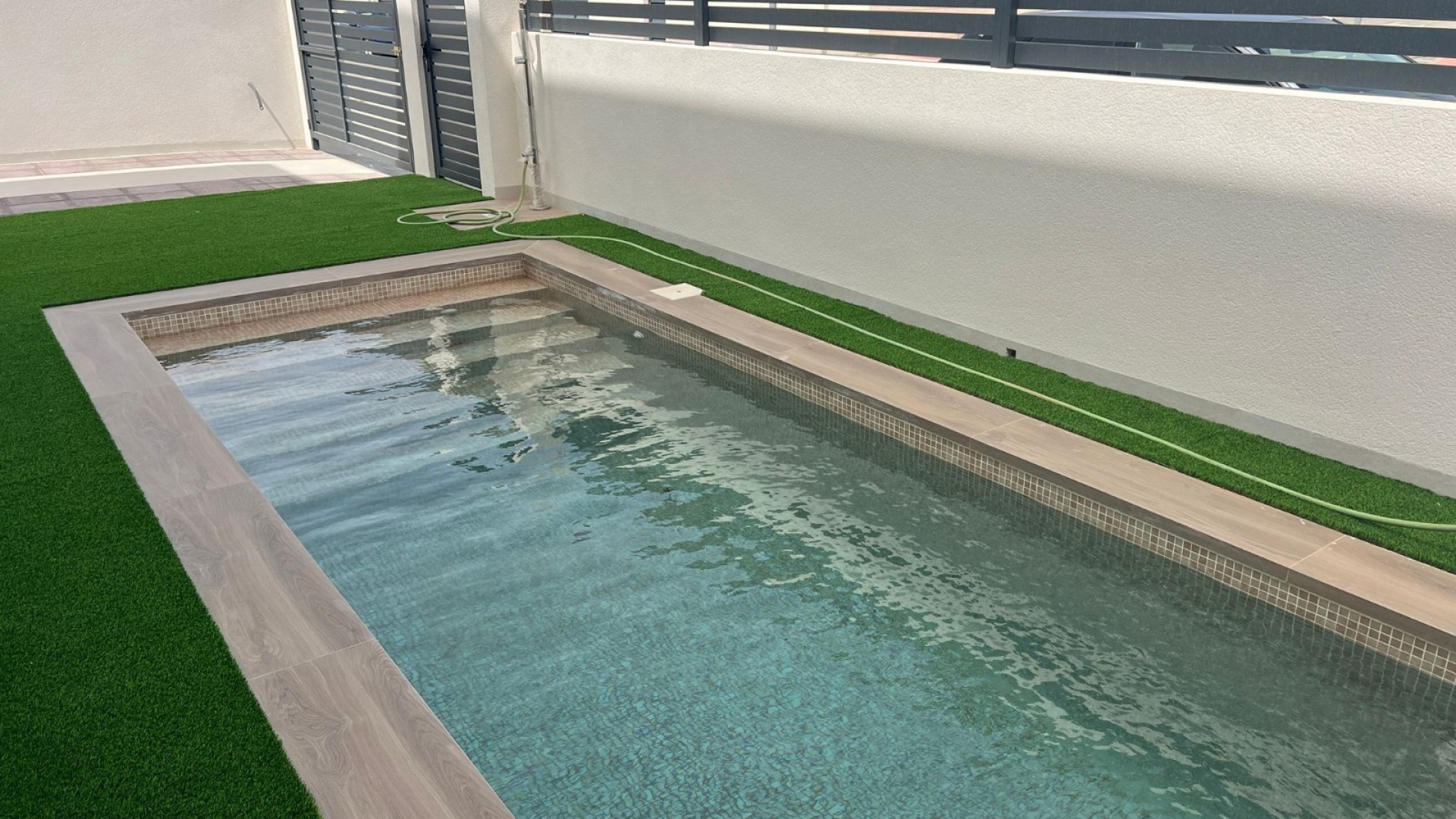 Obra Nueva - Villa adosada -
Benijofar