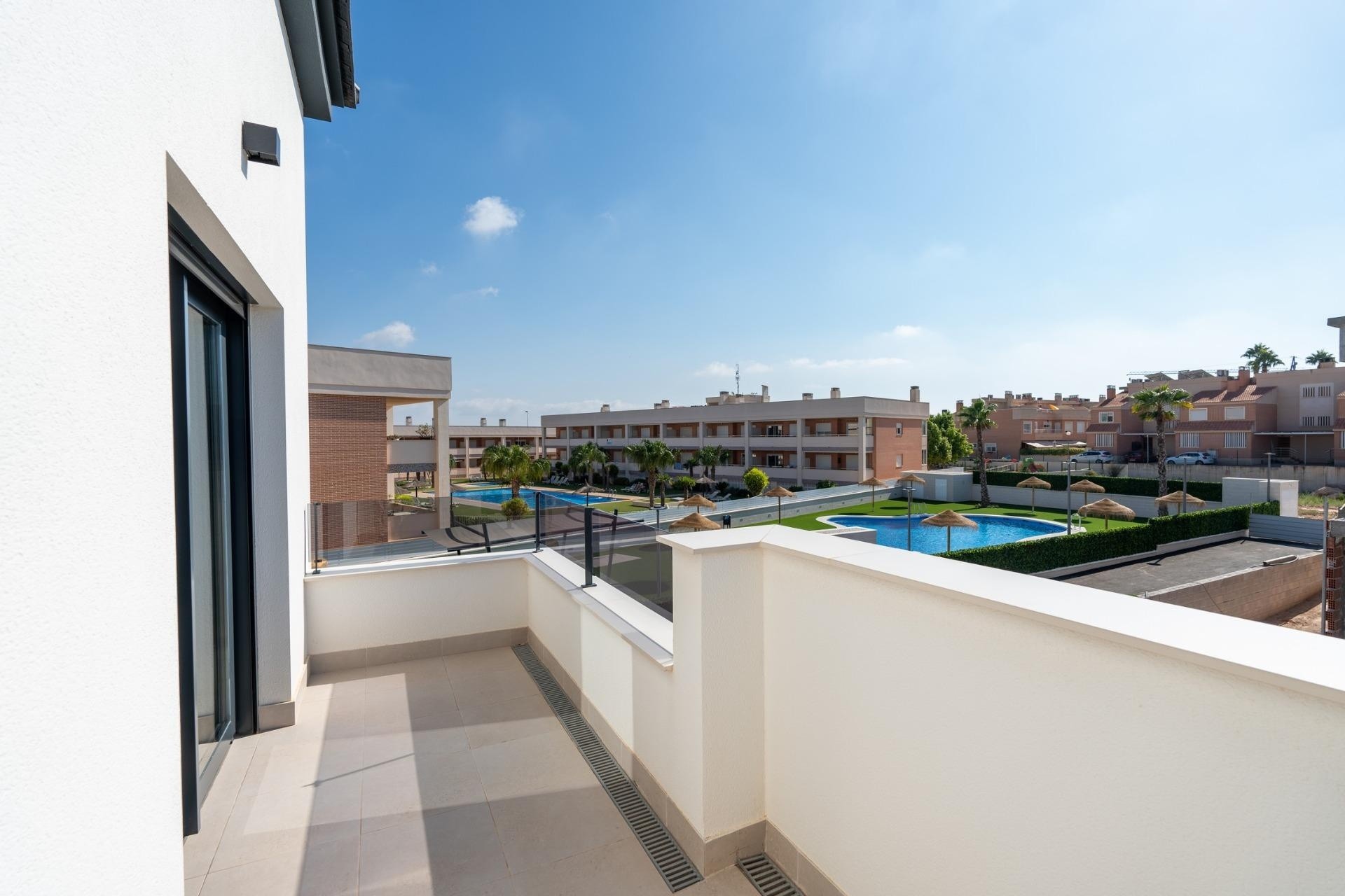 Obra Nueva - Villa adosada -
Gran Alacant