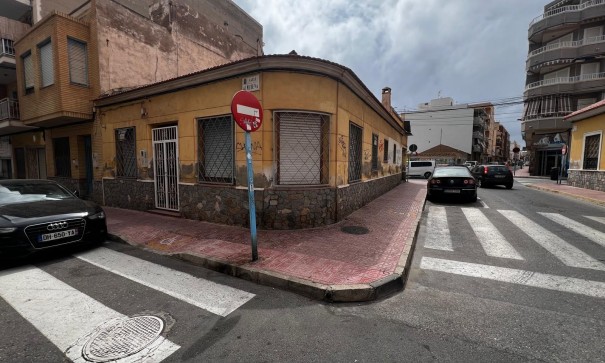 Perceel Grond - Herverkoop - Torrevieja - Playa del cura