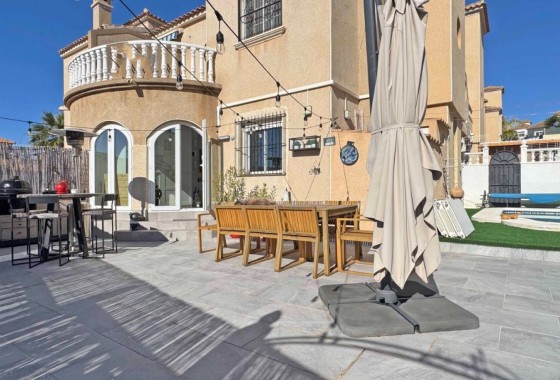 Reihenhaus - Wiederverkauf - Orihuela Costa - Villamartín