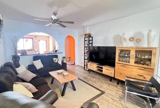 Reihenhaus - Wiederverkauf - Torrevieja - Los Balcones