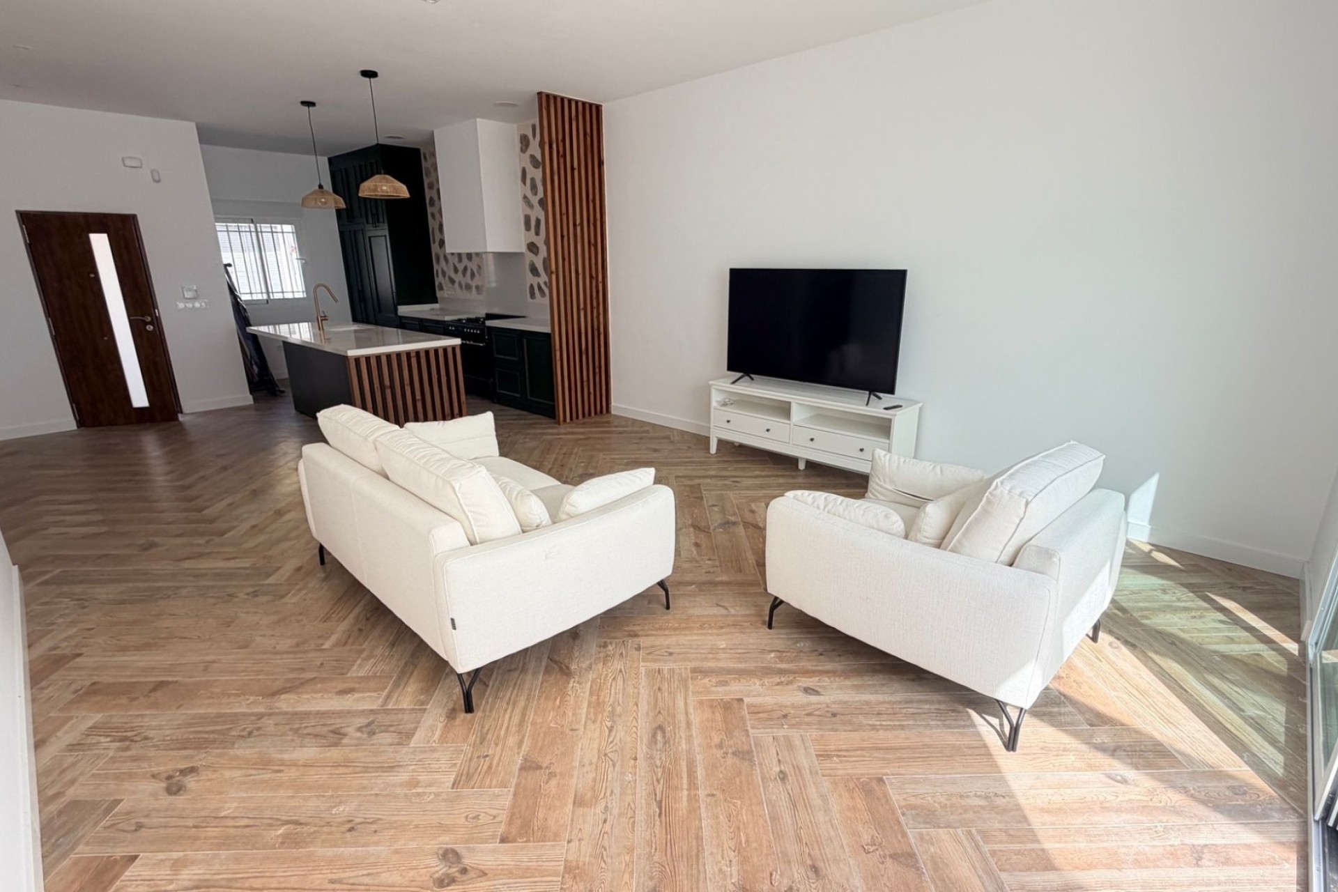 Resale - 2. Town house -
Catral
